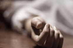 ضربتها به ضرتها.. صور مُرعبة لساطور برأس شابة وإخراجه بأعجوبة