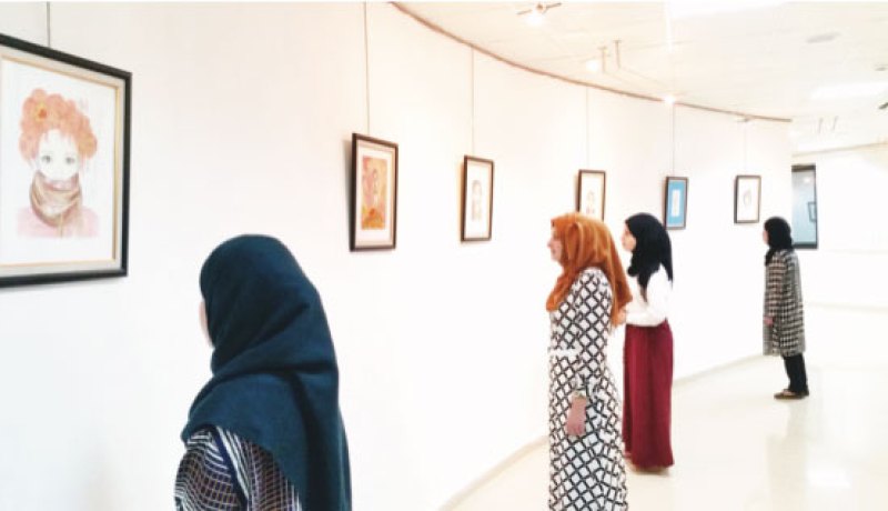 30 لوحة فنية في المعرض الوطني للفن التشكيلي بسيدي بلعباس