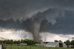 إعصار “سيلما” يجتاح  السلفادور