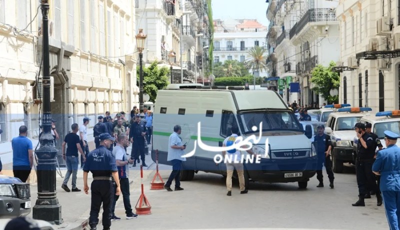 ايداع 4 أشخاص الحبس المؤقت ووضع 6 آخرين تحت الرقابة القضائية بتهمة المساس بالوحدة الوطنية