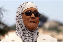 تكريم الفنانة “شافية بوذراع” في حفل اختتام مهرجان وهران