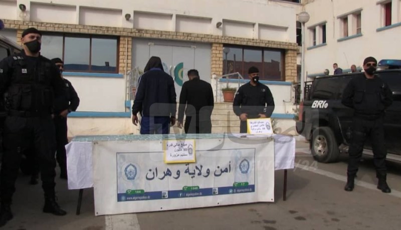 بالصور.. تفكيك شبكة إجرامية تُزوّر النقود من فئة 2000 دينار في وهران