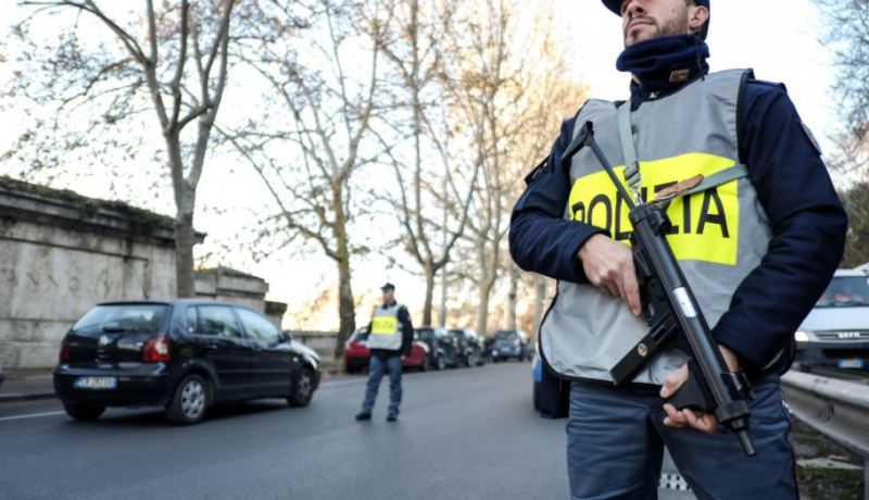 مقتل 6 أشخاص وإصابة اخرين في حادث دهس بإيطاليا