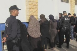 سكيكدة.. مداهمة وكر للشعوذة وتوقيف حوالي 20 إمرأة بعزابة