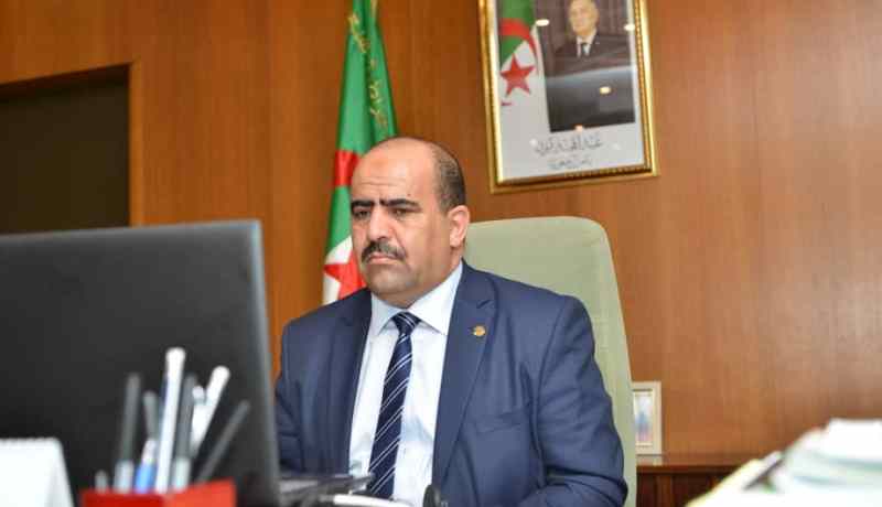 شنين يجري محادثات مع سفير دولة الإمارات بالجزائر