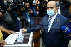 شنين يؤدي واجبه الانتخابي ويصرح “هذا يوم الجزائر الكبرى”