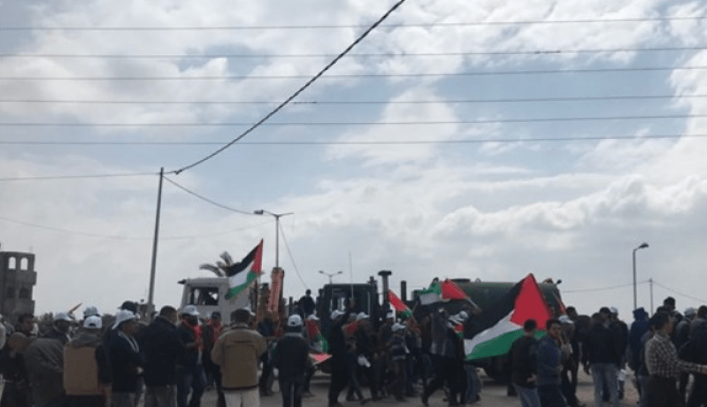 بالصور ..شهيد وإصابات في مسيرة العودة بغزة