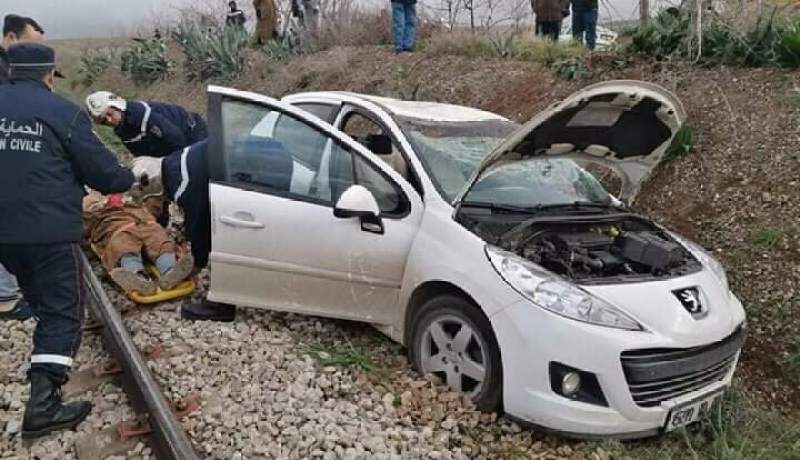الشلف: إصابة شيخ في إنحراف سيارة بأولاد عباس