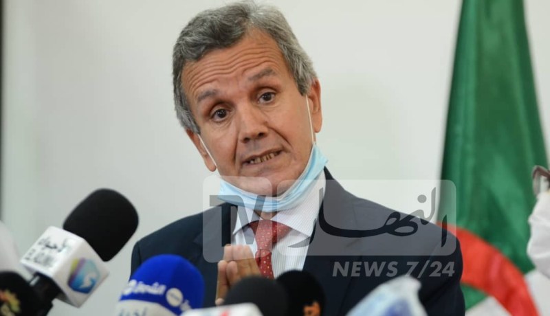 بن بوزيد:”باشرنا في دراسة ملف كمية اللقاح.. ويكفي تلقيح 70 إلى 75 بالمئة من الجزائريين فقط”