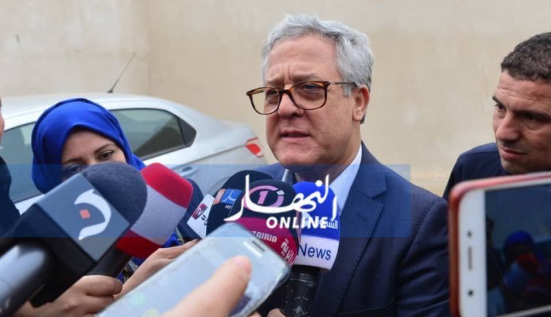 صديق شهاب: “تمسك أويحيى بالأمانة العامة للأرندي تهور أو خدمة لأجندة معينة”