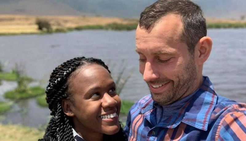 بالصور.. عرض عليها الزواج تحت الماء فلقي مصرعه غرقا!