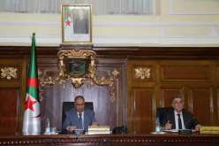 بالصور.. صيودة يترأس إجتماعا لمجلس ولاية الجزائر