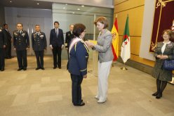 إسبانيا تسدي وسام “الصليب الأكبر للاستحقاق في مجال الطيران” لعميدين جزائريين