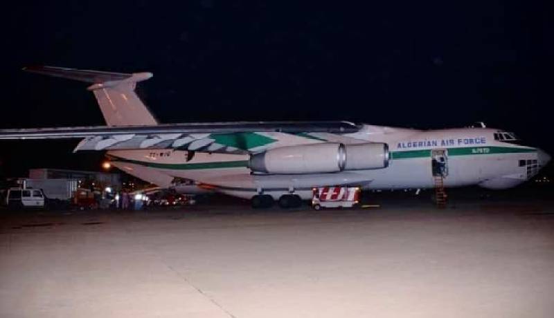وصول طائرات المساعدات الجزائرية إلى مطار بيروت