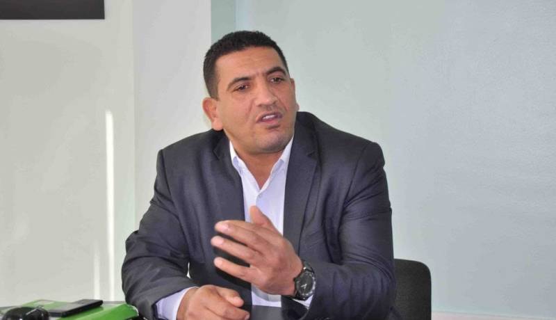 الشروع في محاكمة كريم طابو بمحكمة سيدي امحمد.. و100 محامي يتطوعون للدفاع عنه