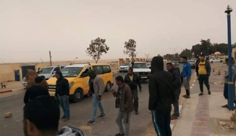الوادي.. مطالب شعبية بغلق المعابر الحدودية خوفا من تفشي وباء كورونا