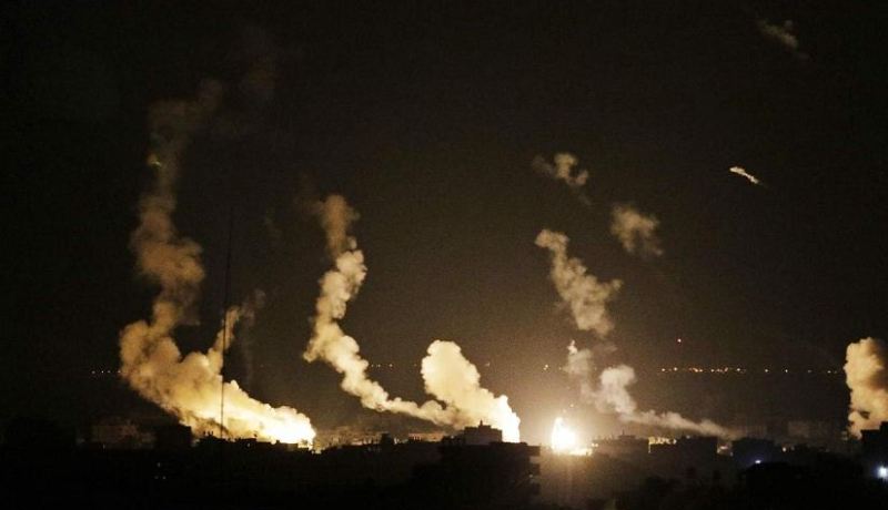 إشتباكات وغارات ليلية عنيفة بطرابلس في أول أيام رمضان