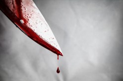 ايداع فتاة طعنت عشيقها حتى الموت ببوصيلة في الحراش الحبس