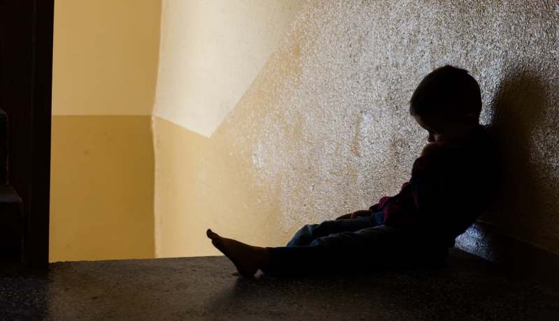 ماذا أفعل مع ابني .. يستعمل الكذب كثيرا في حياته؟