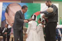 بالصور.. طمار يشرف على توزيع سكنات بوهران