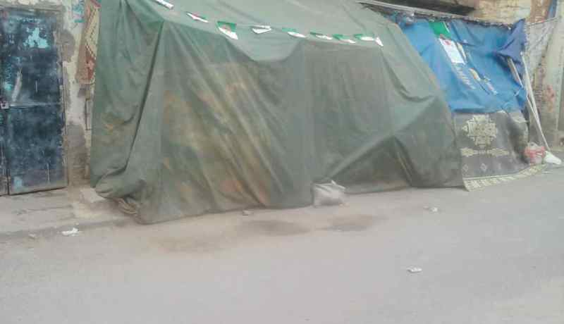 بالصور.. عائلة تقطن في “قيطون” بحي الهواء الجميل في العاصمة