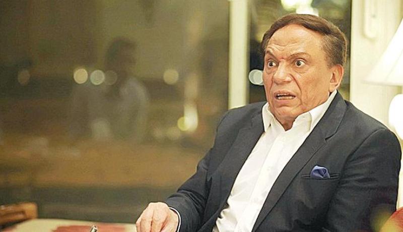 إصابة عادل إمام بالزهايمر يشعل مواقع التواصل