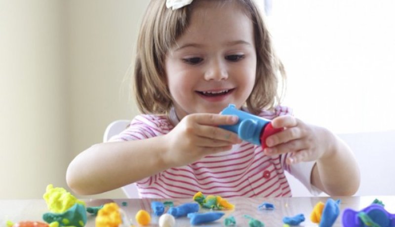 أبعدوا هذه اللعبة “السامة” عن أيدي الأطفال