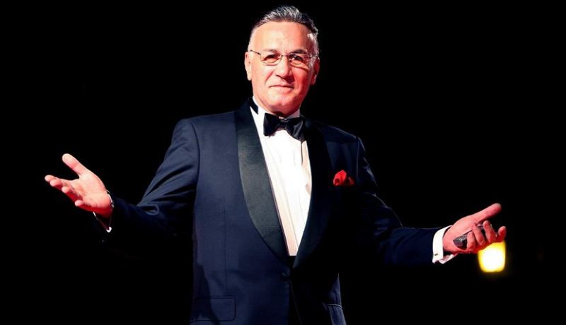 حقيقة وصية “عزت أبو عوف” بحرق أفلامه بعد وفاته!