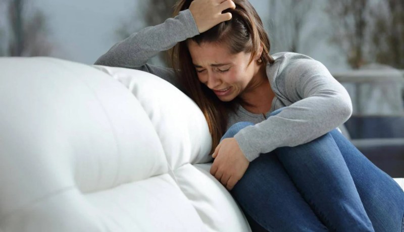 استشارة.. زوجة تعاني الإهمال واللا حب.. لا مبالاته تستفزني وإلى الهجر سيدفعني!