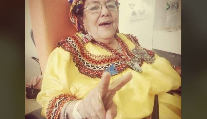 “نا علجي” والدة الراحل معطوب لوناس في ذمة الله