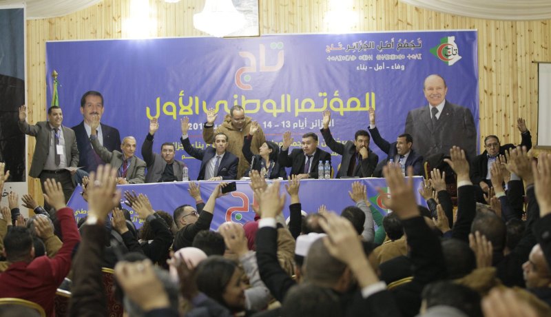بالصور.. تزكية عمار غول لعهدة جديدة رئيسا لحزب “تاج”