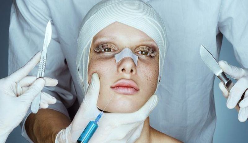 هذه أول فنانة عربية تعترف أنها شوهت وجهها بسبب عمليات التجميل !