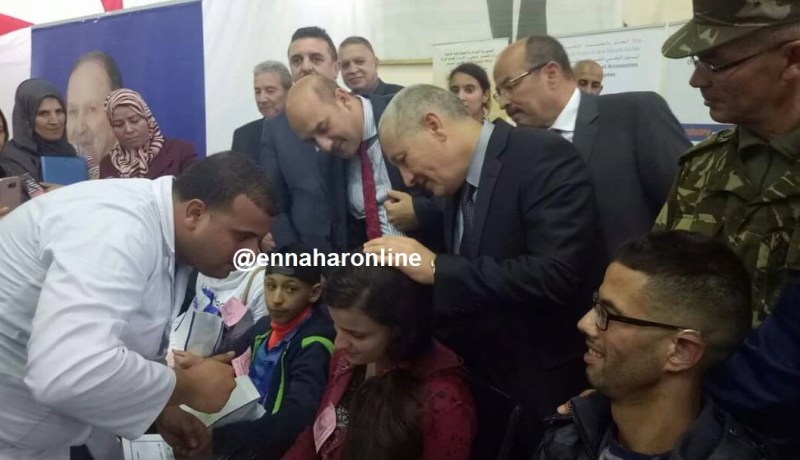 بالصور.. تسليم 137 سماعة أذن لأطفال ذوي الاحتياجات الخاصة  في عنابة