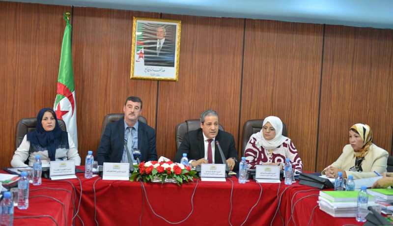 مشروع قانون المالية يفرض ضريبة على الدخل بين 10 و15 بالمائة