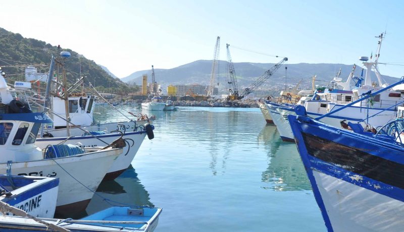 وفاة صياد بسكتة قلبية في عرض البحر بسواحل عين تموشنت