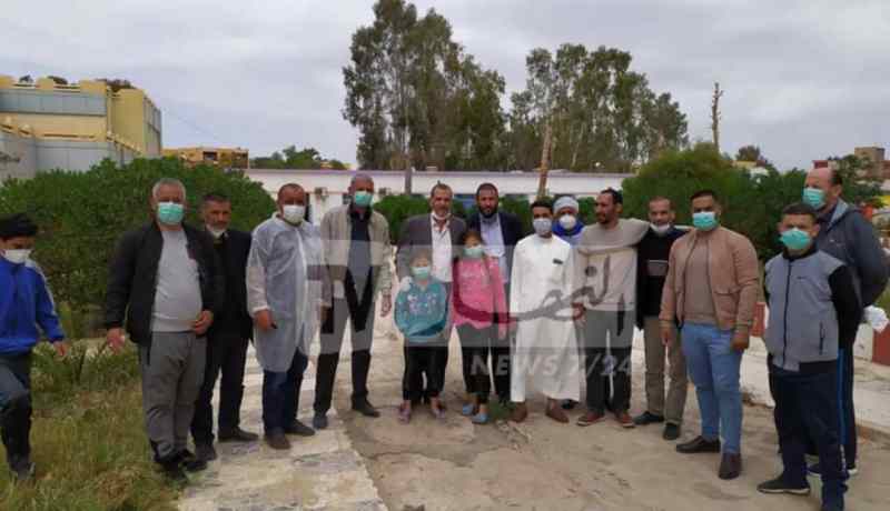 عائلتان ببلديتي حد الصحاري وسيدي لعجال تغادران مستشفى عين وسارة بعد شفائهما من كورونا