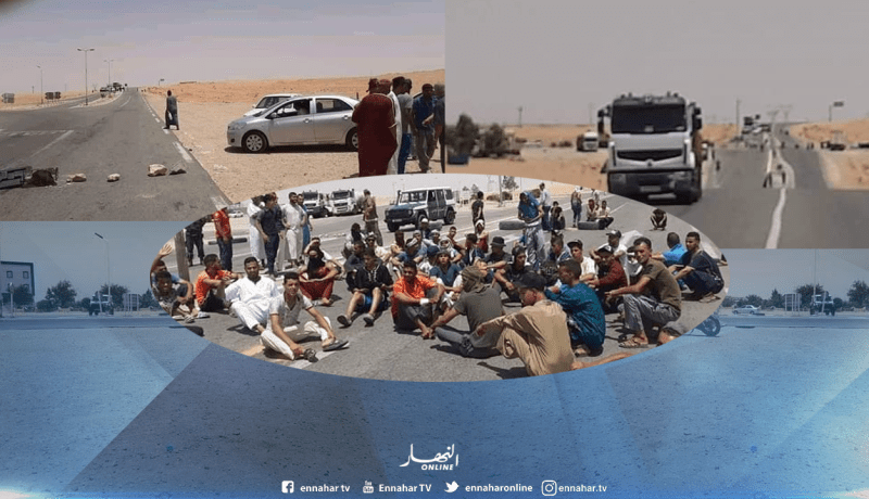 سكان بلدية زلفانة يقطعون الطريق لكثرة حوادث المرور المميتة ويطالبون بازدواجيتها بغرداية