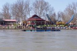 بالفيديو.. وفاة 60 شخصا إثر إنقلاب عبّارة في نهر دجلة بالعراق