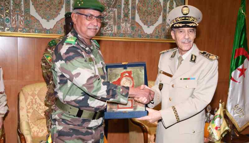 اللواء عبد الحميد غريس يستقبل رؤساء أركان دول لجنة الأركان العملياتية المشتركة