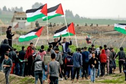 10 جرحى في “جمعة الصمود والثبات” بغزة