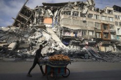 مسؤولة أممية تحذر من أزمة غذائية وتؤكد: ” سكان غزة تحملوا معاناة لا يمكن تحملها”