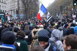 قلق لدى الحكومة الفرنسية من تواصل إضربات قطاع النقل خلال أعياد الميلاد  