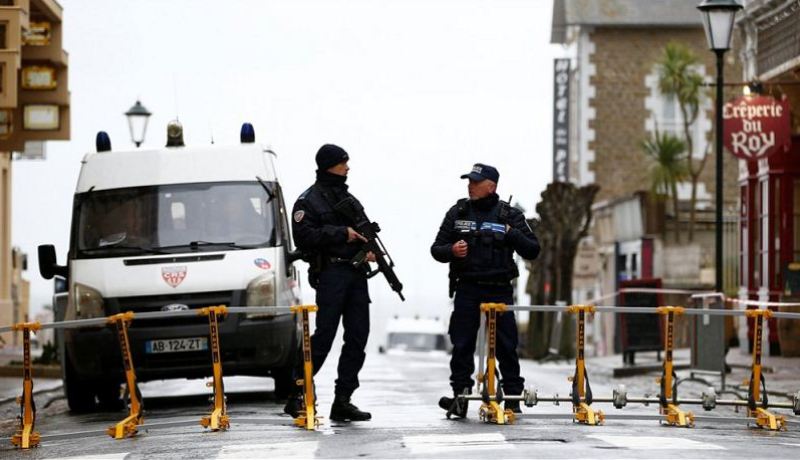 الشرطة الفرنسية تعلن إحباط هجوم إرهابي كبير واعتقال 4 أشخاص