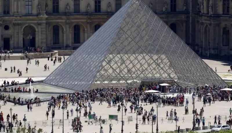 كورونا.. الوضع في فرنسا مقلق جدا ويتدهور بسرعة كبيرة