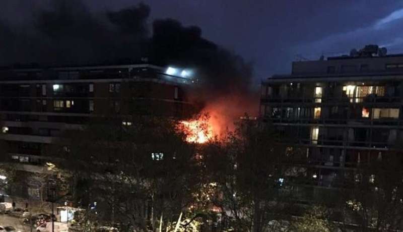 فرنسا.. إنفجار كبير بمبنى وسط باريس