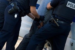 فرنسا: سجن جزائري بعد عرضه فيديو يعذب فيه زوجته