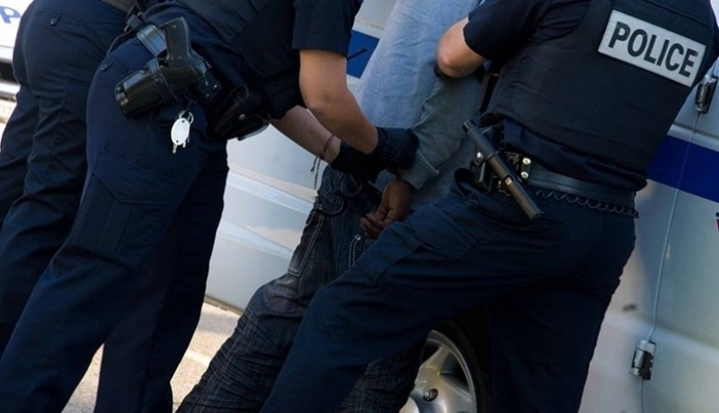 فرنسا: سجن جزائري بعد عرضه فيديو يعذب فيه زوجته