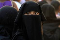 عاقبت ابنتها لأنها تواعد شابا مسيحيا.. فرنسا تطرد عائلة مسلمة من أراضيها