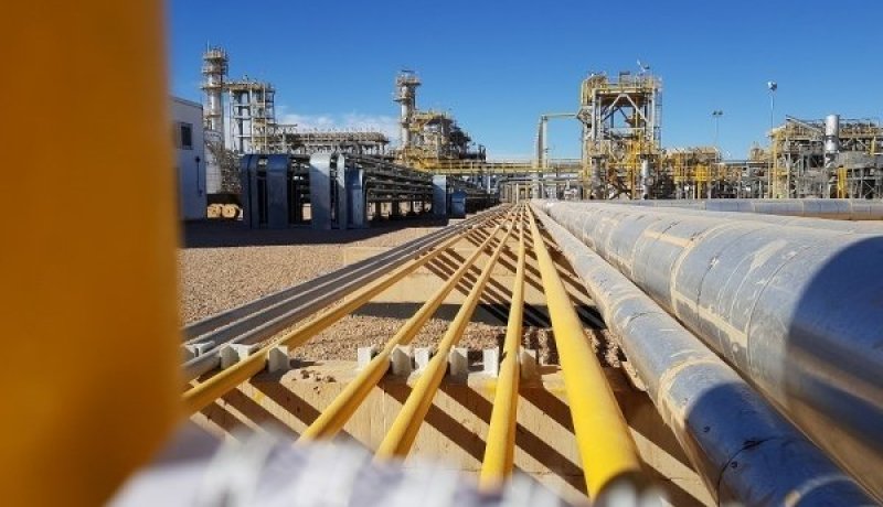 هذا ماجاء في الفصل الأول من قانون المحروقات الجديد