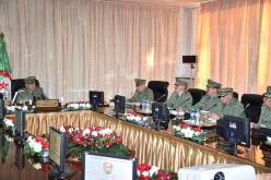 الفريق قايد صالح يجدد تمسكه بتفعيل المواد 7 و8 و102